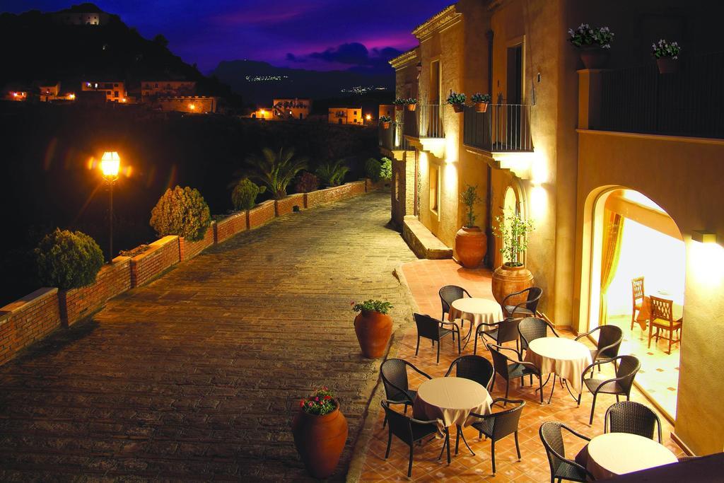 Resort Borgo San Rocco Savoca Exterior foto